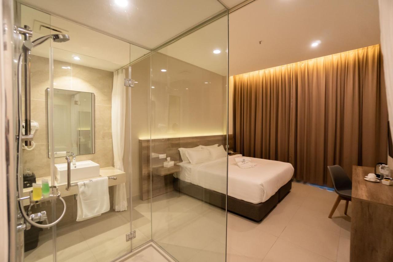 D&F Boutique Hotel Seremban 2 Esterno foto